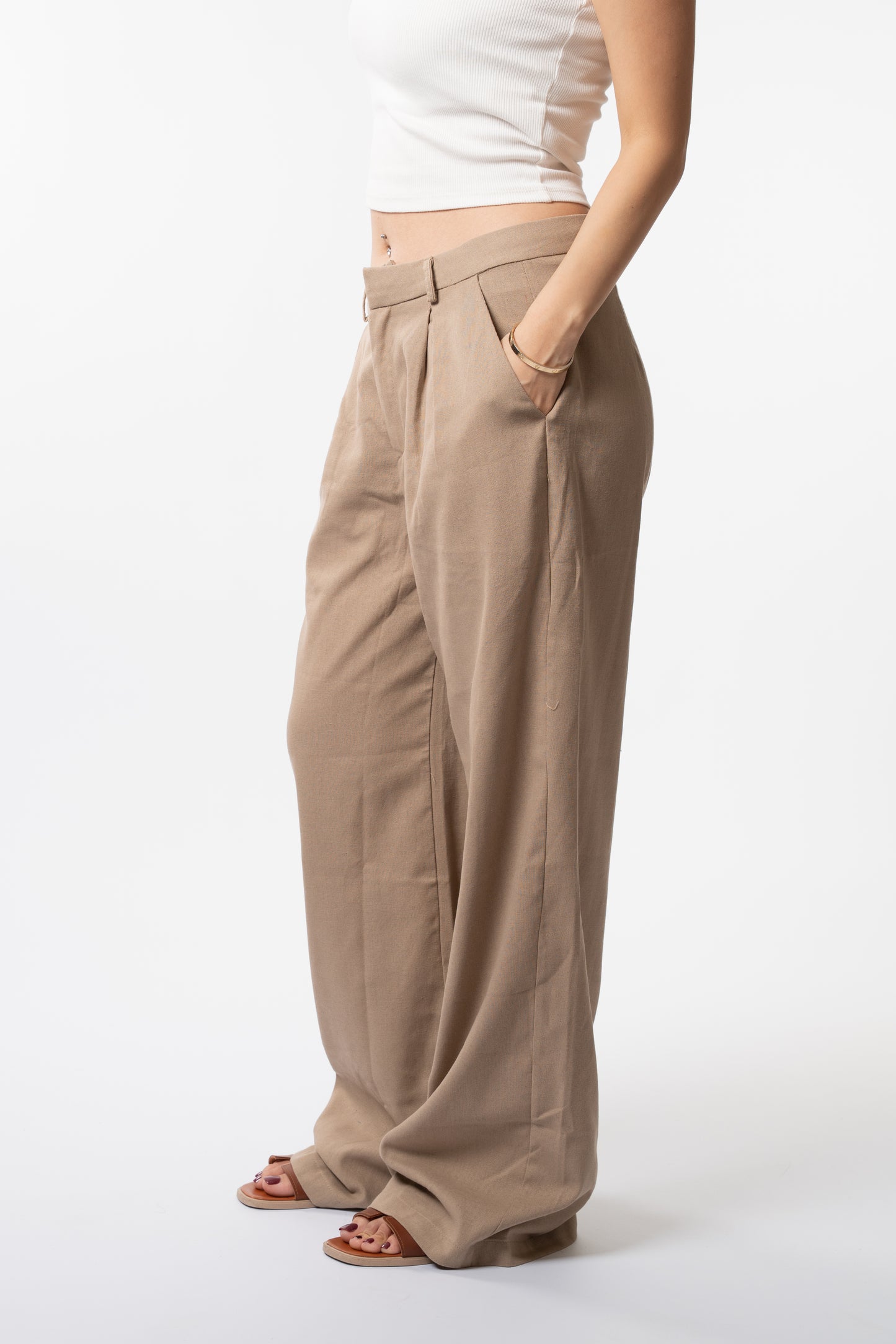 Wide-Leg Pleated Pants