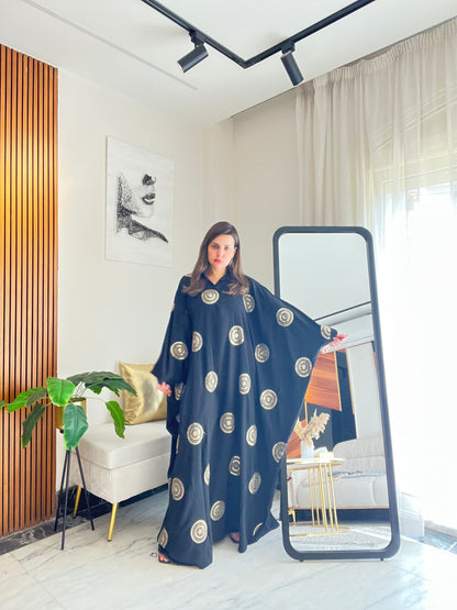 Abaya with elegant gold details for Ramadan evenings